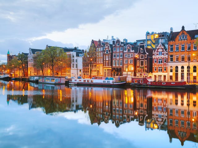 Iloinen Amsterdam ja kuninkaallinen Haag    