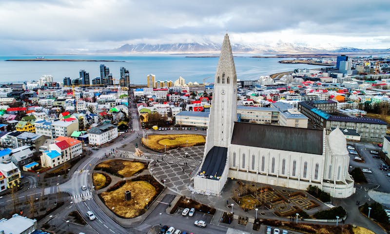 6. päivä "Savujen lahti" Reykjavík