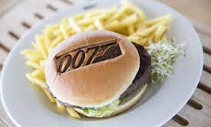 James Bond 007 Brunch Piz Glorian pyörivässä ravintolassa 
