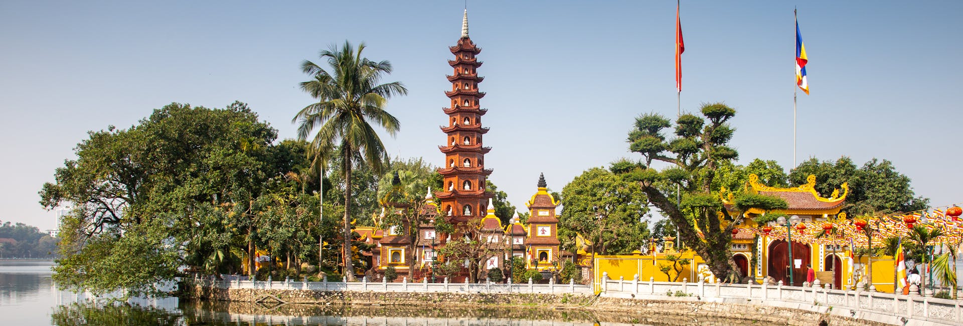 Tran Quoc Pagoda Hanoissa