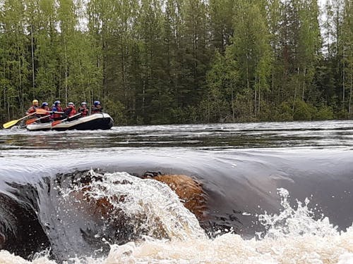 Airopari Oy Koskenlasku Koskikelkalla Äänekoski